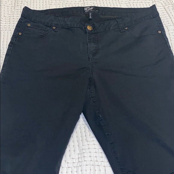 Celebrity Pink Body Sculpt pant - Picture 1 of 2